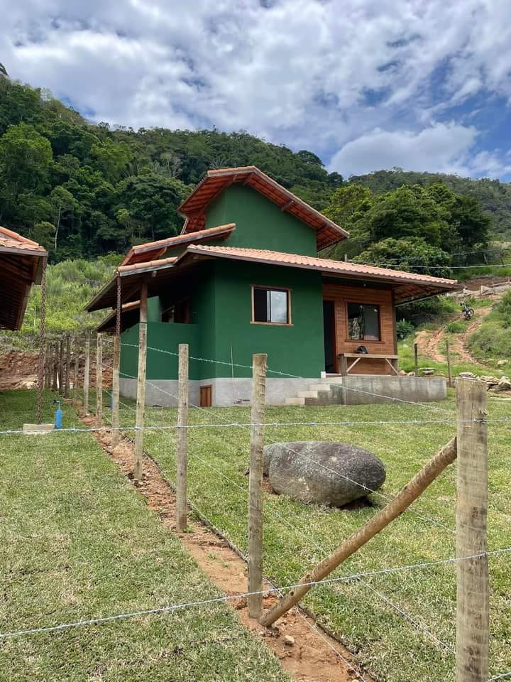 Lindíssima Casa Duplex de 3 Quartos em Lumiar. Código: ALA85