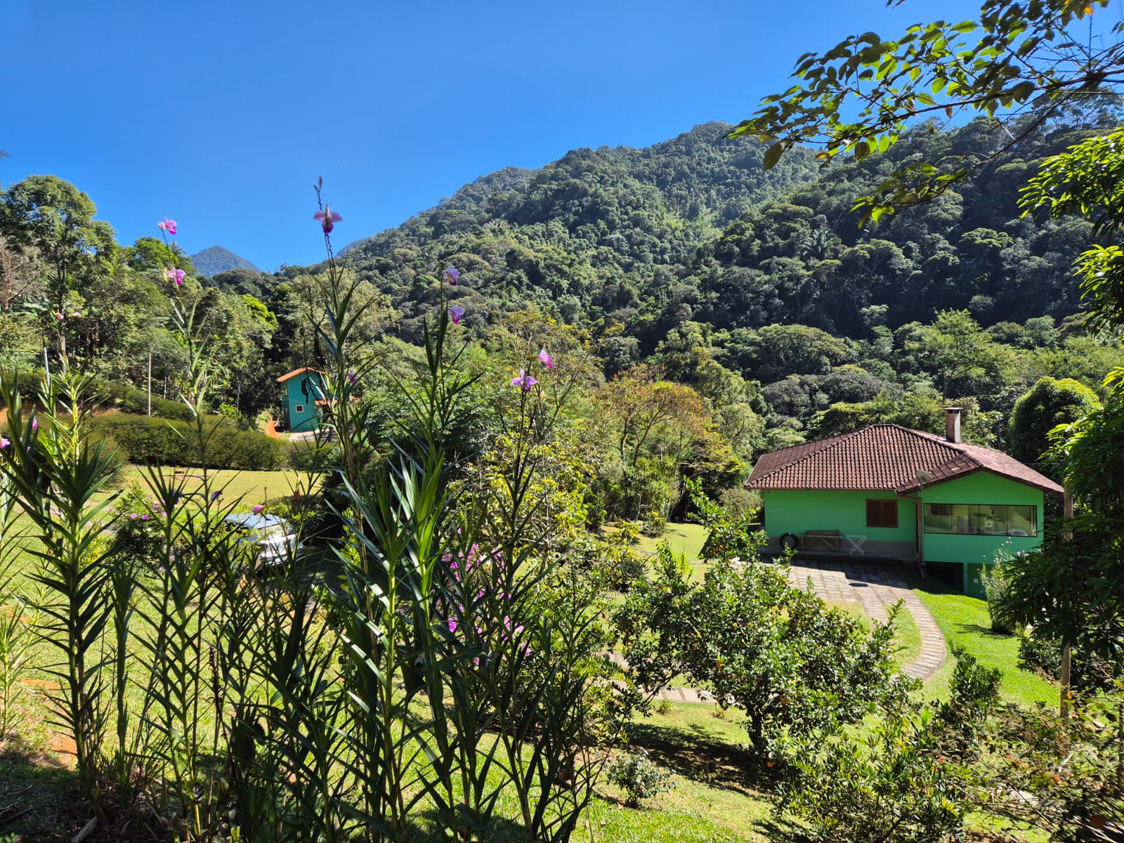Sensacional Casa em Rio Bonito. Código: ALA25